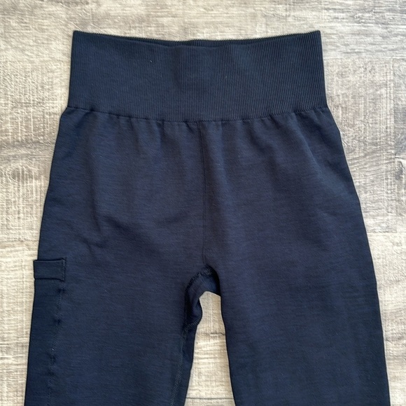 Prozis Strada Pocket Regular Waist Leggings - Black size S - Picture 8 of 15